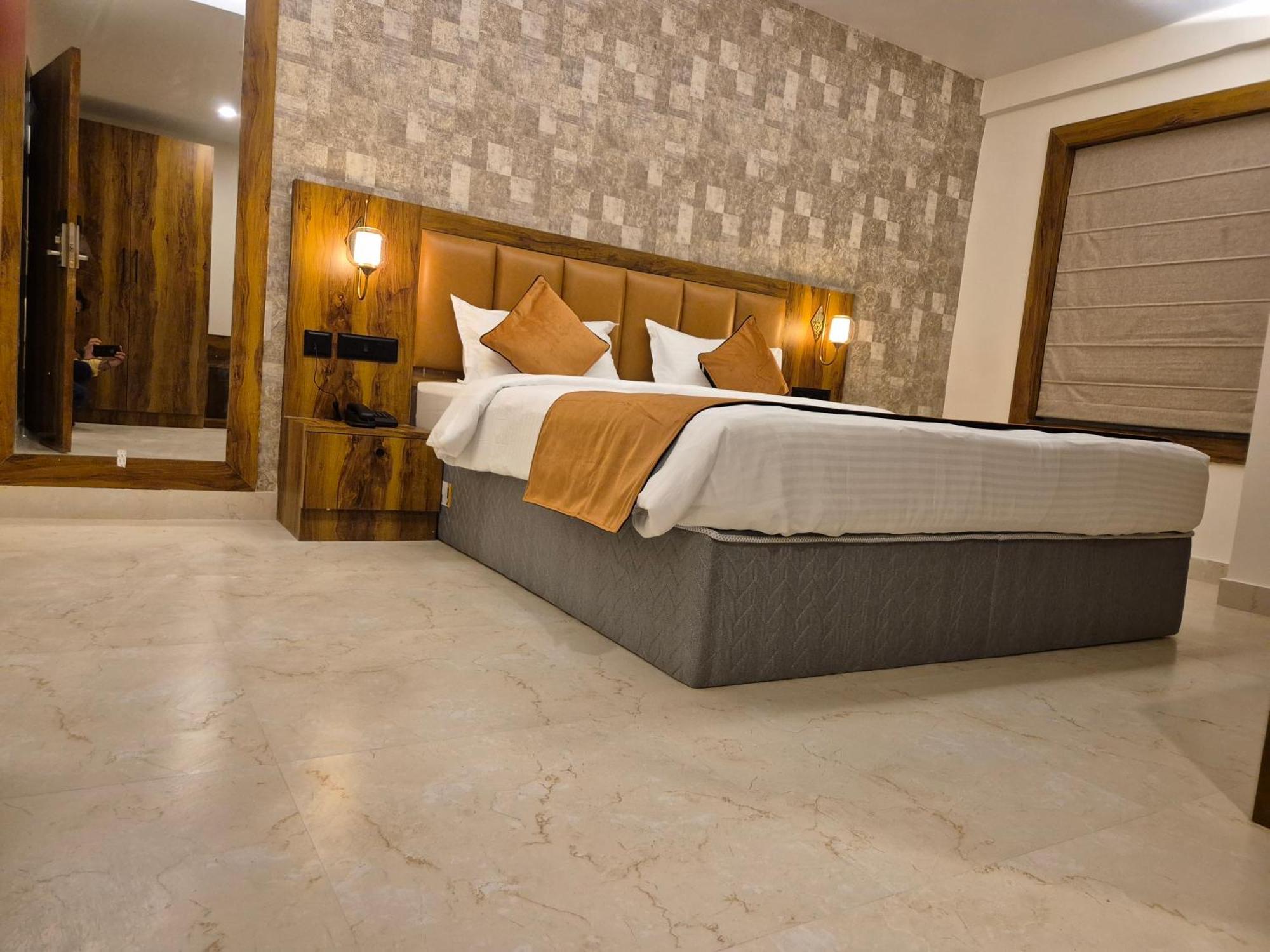 Hotel Orange Bhuvanesvar Kültér fotó