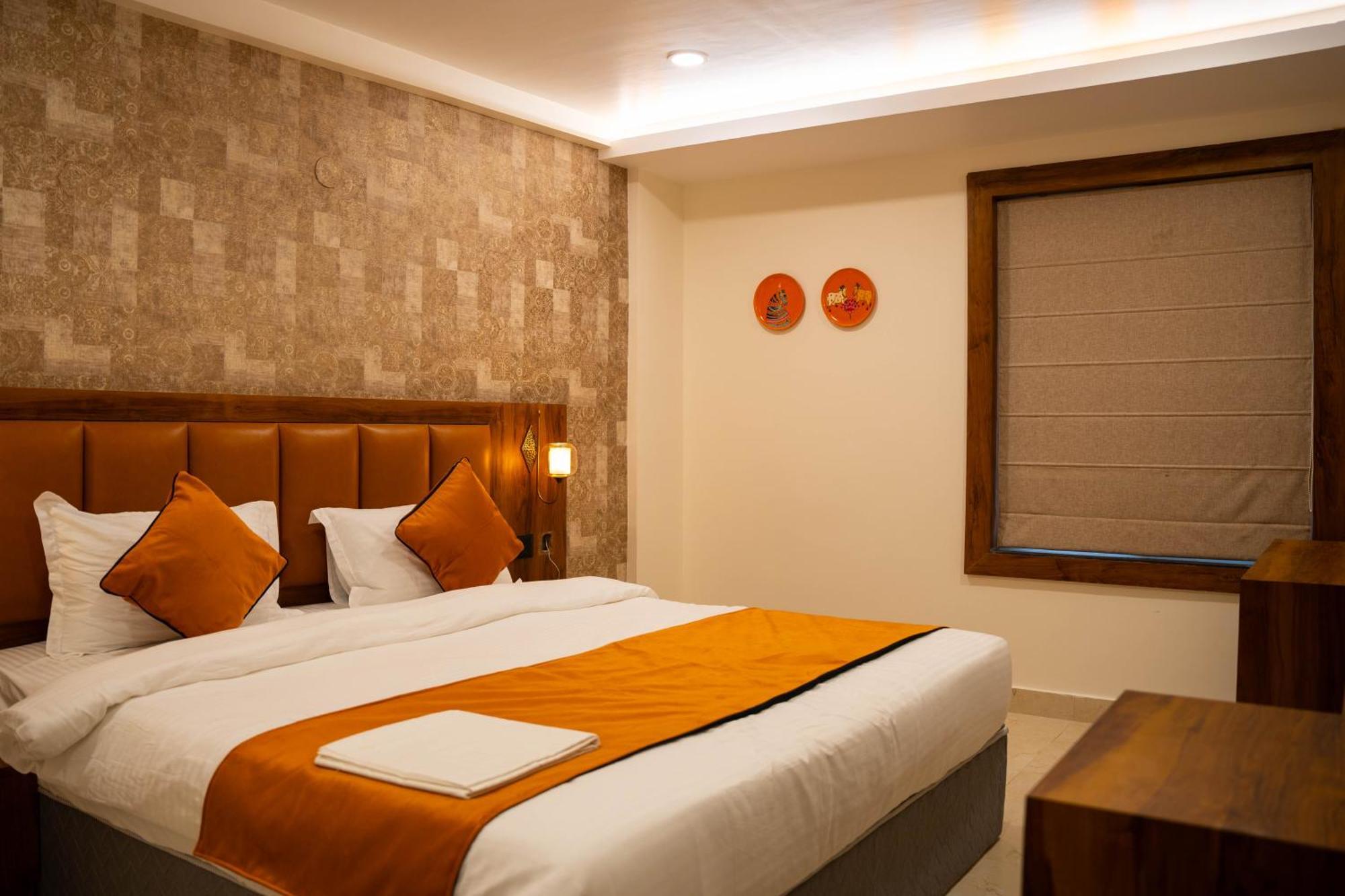 Hotel Orange Bhuvanesvar Kültér fotó