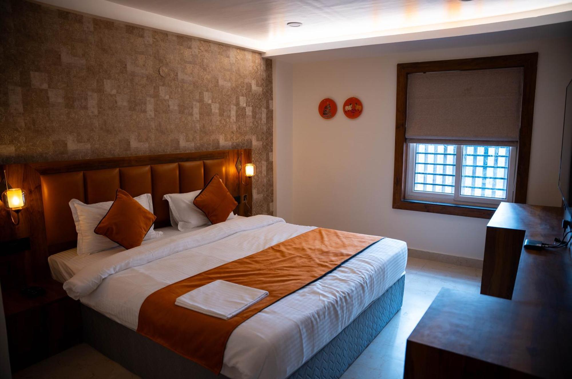 Hotel Orange Bhuvanesvar Kültér fotó