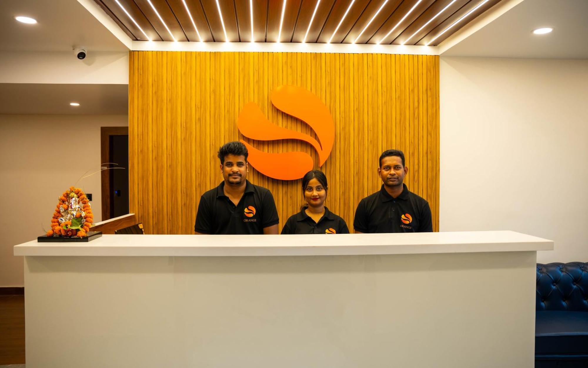 Hotel Orange Bhuvanesvar Kültér fotó